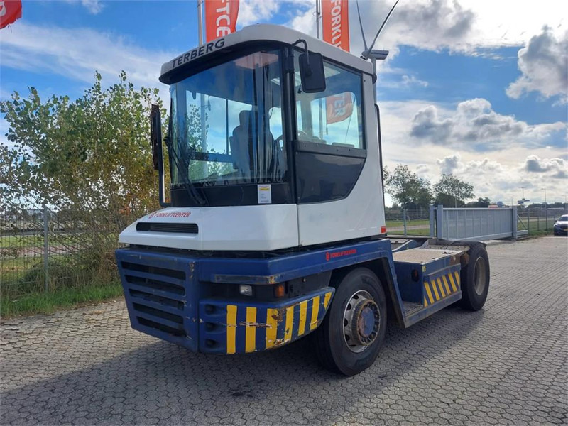 Terberg RT283 4x4 - Terminal tractor: picture 2 Terberg RT283 4x4 - Terminal tractor: picture 2