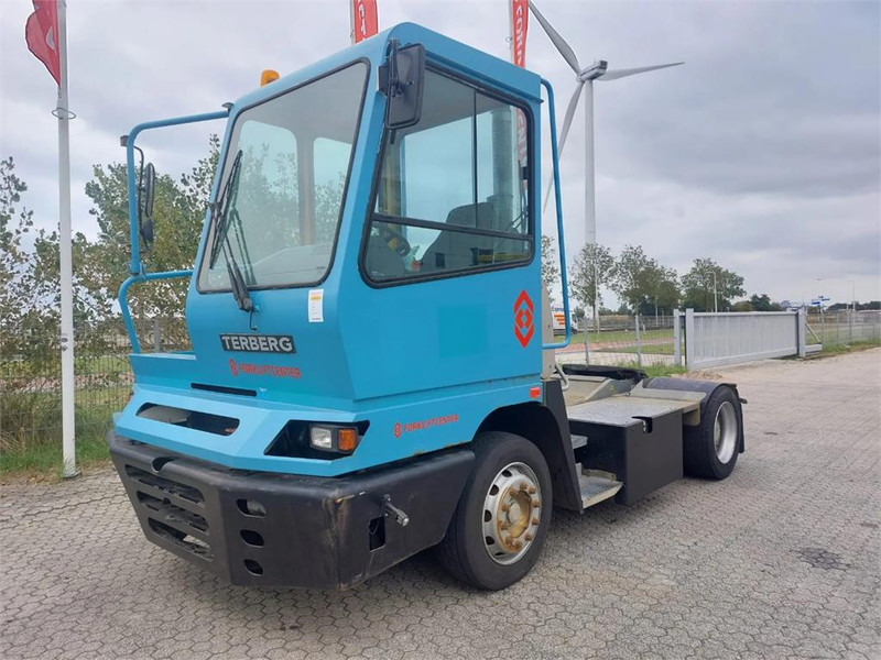Terberg YT182 - Terminal tractor: picture 2 Terberg YT182 - Terminal tractor: picture 2