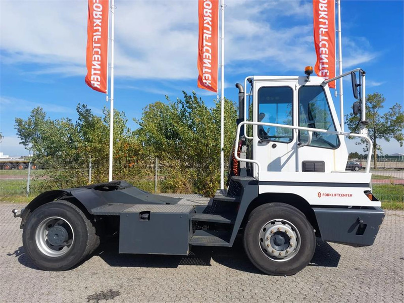 Terberg YT182 - Terminal tractor: picture 3 Terberg YT182 - Terminal tractor: picture 3