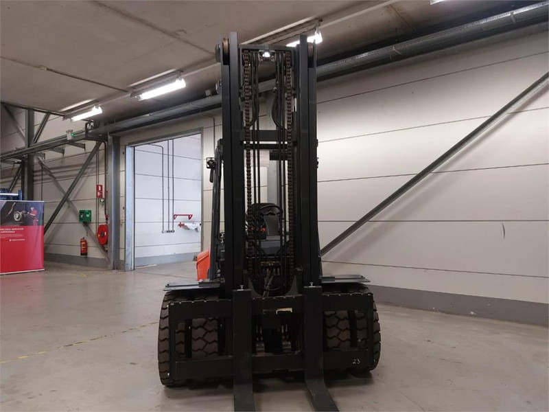 Toyota 8FD70F - Diesel forklift: picture 5 Toyota 8FD70F - Diesel forklift: picture 5