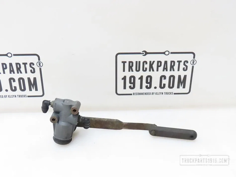 DAF 1931033 Hoogteregelaar - Cab suspension for Truck: picture 1 DAF 1931033 Hoogteregelaar - Cab suspension for Truck: picture 1