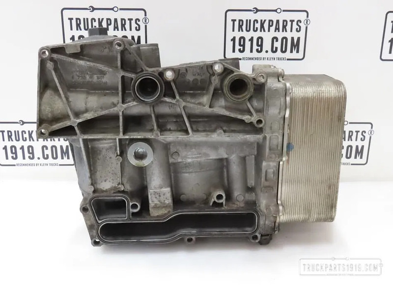 DAF 2273313 Oliefilterhuis DAF MX13 - Engine and parts for Truck: picture 2 DAF 2273313 Oliefilterhuis DAF MX13 - Engine and parts for Truck: picture 2