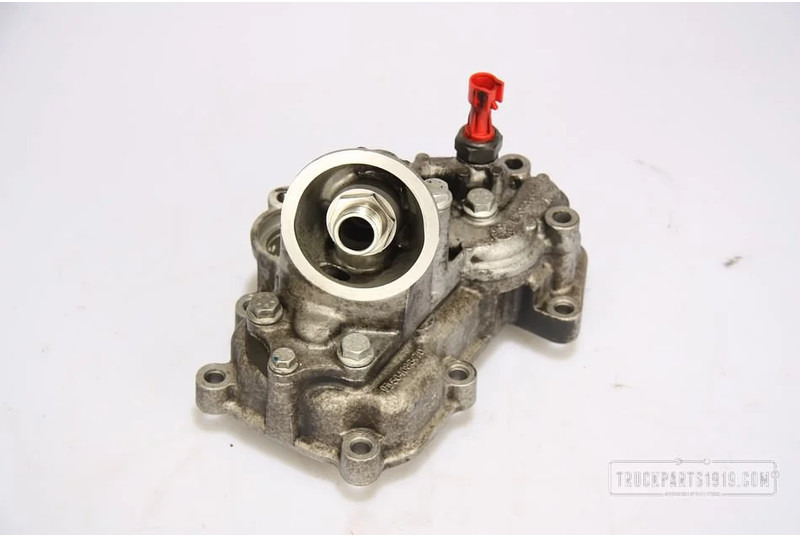 Iveco Engines & Parts Oliekoeler Iveco - Oil cooler for Truck: picture 2 Iveco Engines & Parts Oliekoeler Iveco - Oil cooler for Truck: picture 2