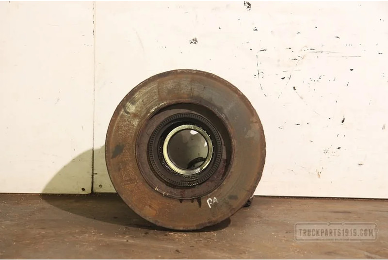 Mercedes-Benz Axle & Steering Parts Wielnaaf achter MB MP4 - Wheel hub for Truck: picture 2 Mercedes-Benz Axle & Steering Parts Wielnaaf achter MB MP4 - Wheel hub for Truck: picture 2
