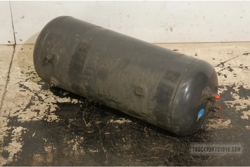 Renault Compressed Air System Lucht Tank Renault - Brake parts for Truck: picture 1 Renault Compressed Air System Lucht Tank Renault - Brake parts for Truck: picture 1