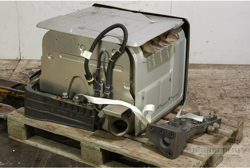 Renault Exhaust System Katalysator RENAULT - Catalytic converter for Truck: picture 2 Renault Exhaust System Katalysator RENAULT - Catalytic converter for Truck: picture 2