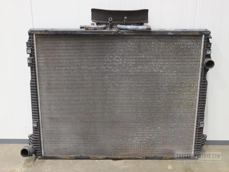 Scania 2439722 Radiateur - Radiator for Truck: picture 2 Scania 2439722 Radiateur - Radiator for Truck: picture 2