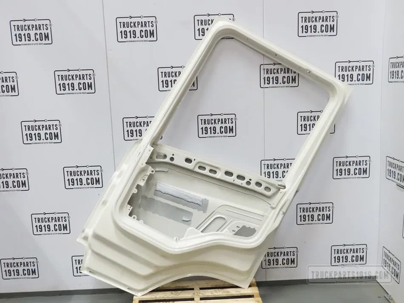 Scania 2653995 Portier Scania Rechts - Door and parts for Truck: picture 2 Scania 2653995 Portier Scania Rechts - Door and parts for Truck: picture 2