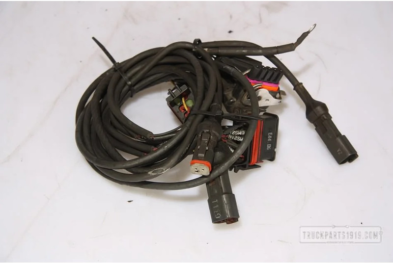 Scania Electrical System Scania Kabelboom Used - Cables/ Wire harness for Truck: picture 1 Scania Electrical System Scania Kabelboom Used - Cables/ Wire harness for Truck: picture 1