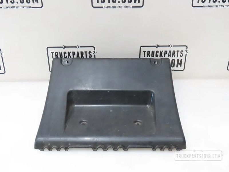 Volvo 21094447 Afdekking spatbord - Body and exterior for Truck: picture 1 Volvo 21094447 Afdekking spatbord - Body and exterior for Truck: picture 1