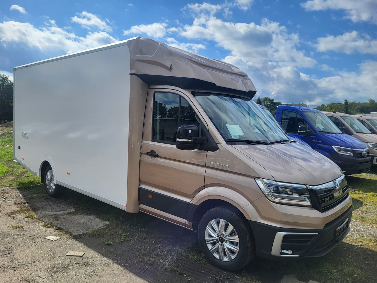 MAN TGE 3.180 Koffer mit Schlafbett - Box van, Combi van: picture 1 MAN TGE 3.180 Koffer mit Schlafbett - Box van, Combi van: picture 1