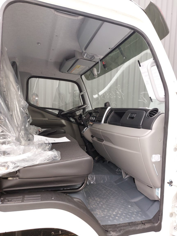 Mitsubishi Canter FUSO 70C18 Isotherm Koffer - Isothermal truck: picture 5 Mitsubishi Canter FUSO 70C18 Isotherm Koffer - Isothermal truck: picture 5