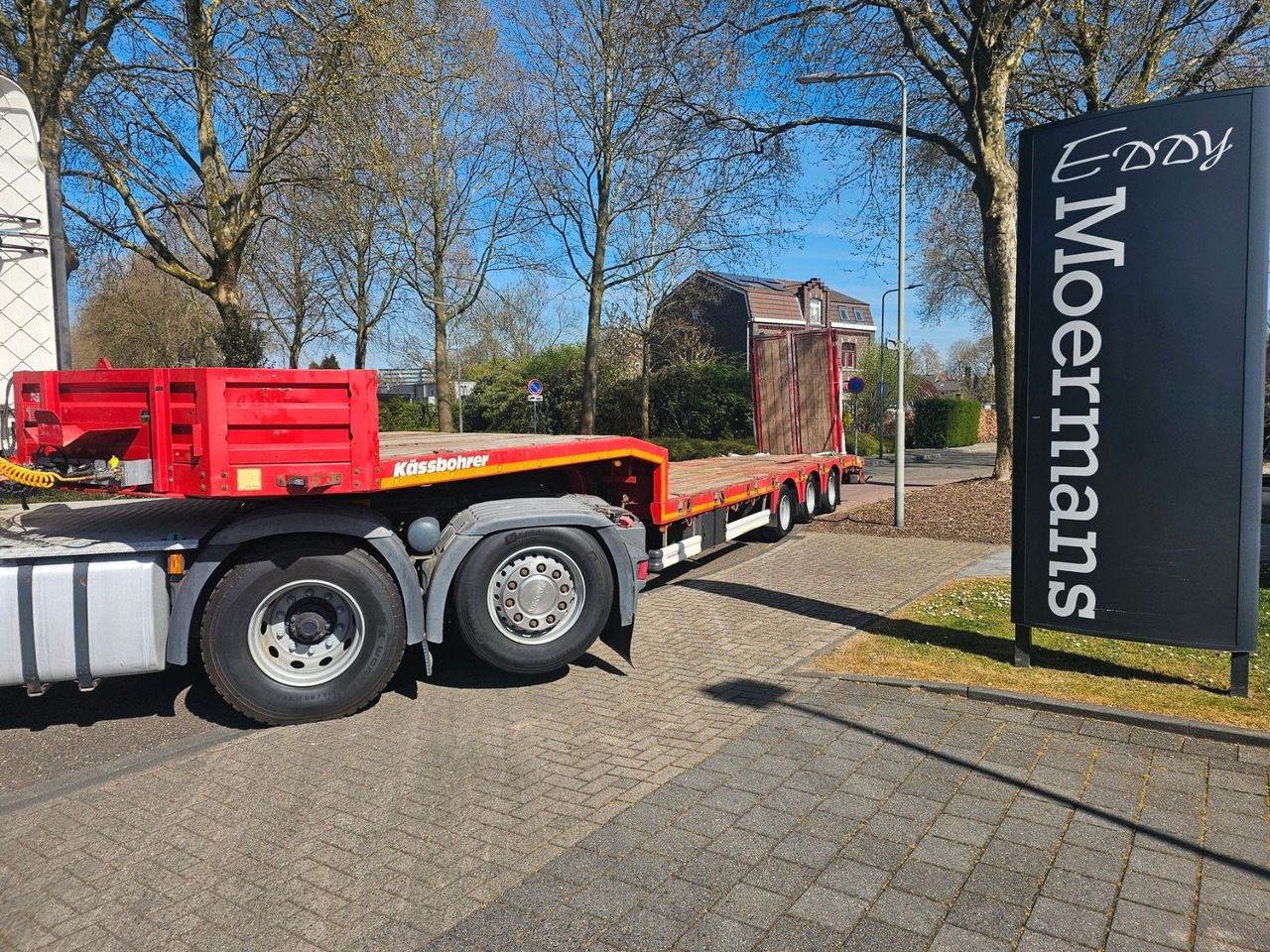 Kässbohrer LB3E Semie Tieflader Mit Rampen - Low loader semi-trailer: picture 1 Kässbohrer LB3E Semie Tieflader Mit Rampen - Low loader semi-trailer: picture 1