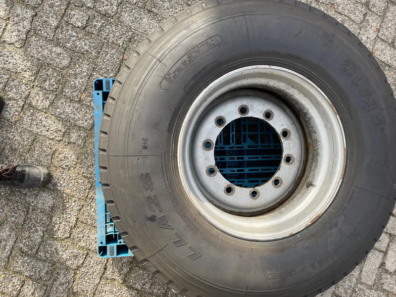 Hankook 425/65 R22,5 4 stuks LEAD - Tire for Truck: picture 1 Hankook 425/65 R22,5 4 stuks LEAD - Tire for Truck: picture 1