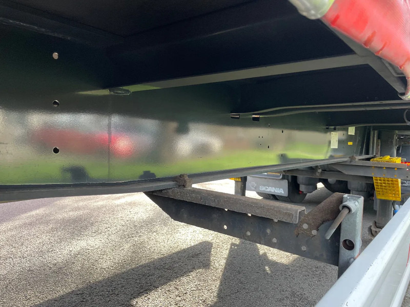 Curtainsider semi-trailer Kässbohrer Taut Liner Schuifdak 25-10-2025 APK: picture 8