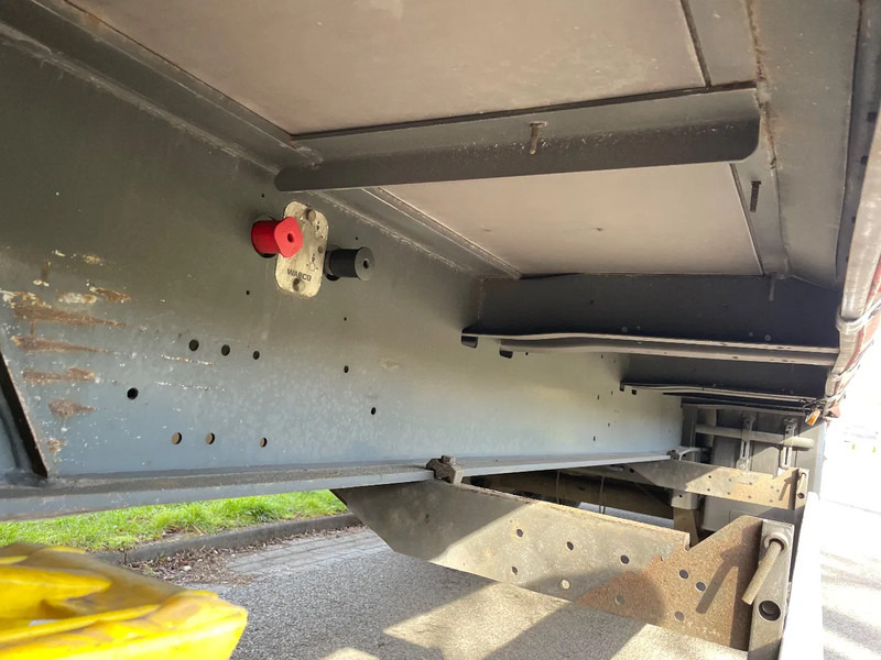 Kässbohrer Taut line XXL certificaat bij - Curtainsider semi-trailer: picture 3 Kässbohrer Taut line XXL certificaat bij - Curtainsider semi-trailer: picture 3