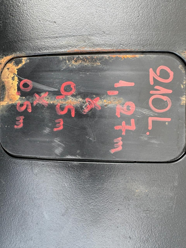 FUEL TANK MERCEDES AXOR - Fuel tank: picture 4 FUEL TANK MERCEDES AXOR - Fuel tank: picture 4