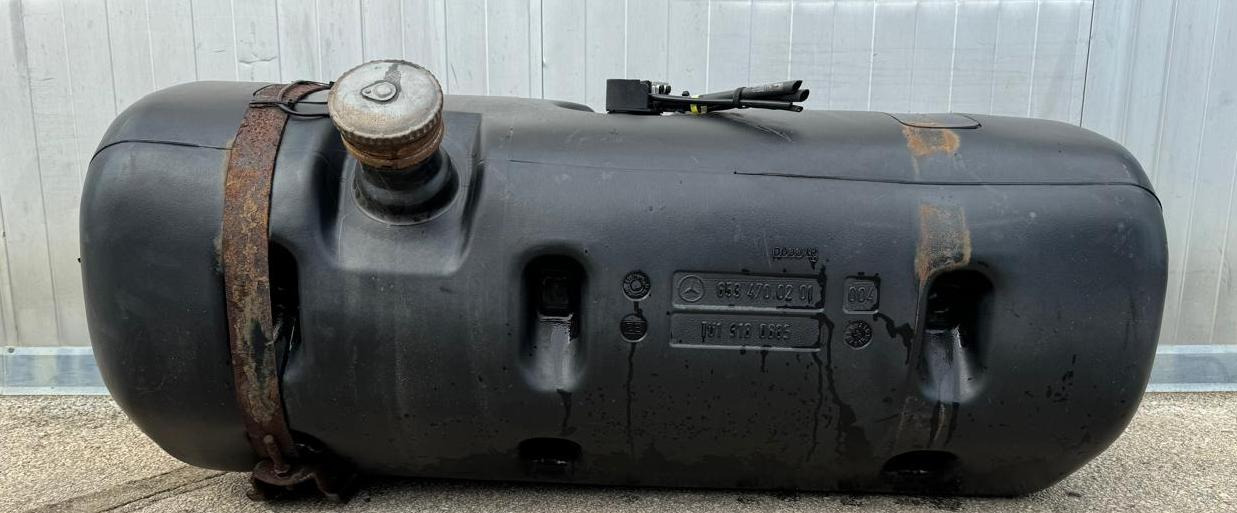 FUEL TANK MERCEDES AXOR - Fuel tank: picture 1 FUEL TANK MERCEDES AXOR - Fuel tank: picture 1