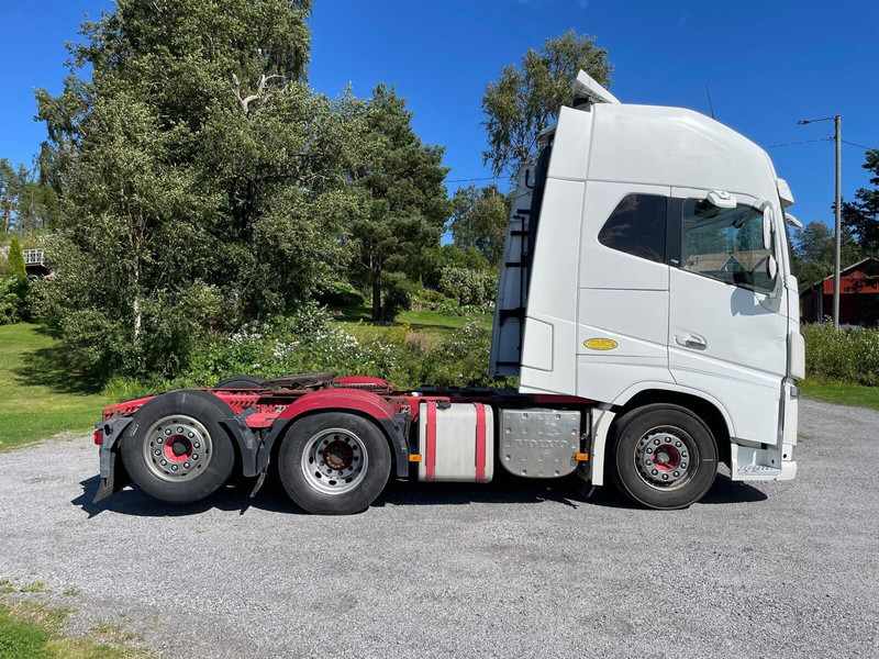Volvo FH16 600 - Tractor unit: picture 2 Volvo FH16 600 - Tractor unit: picture 2