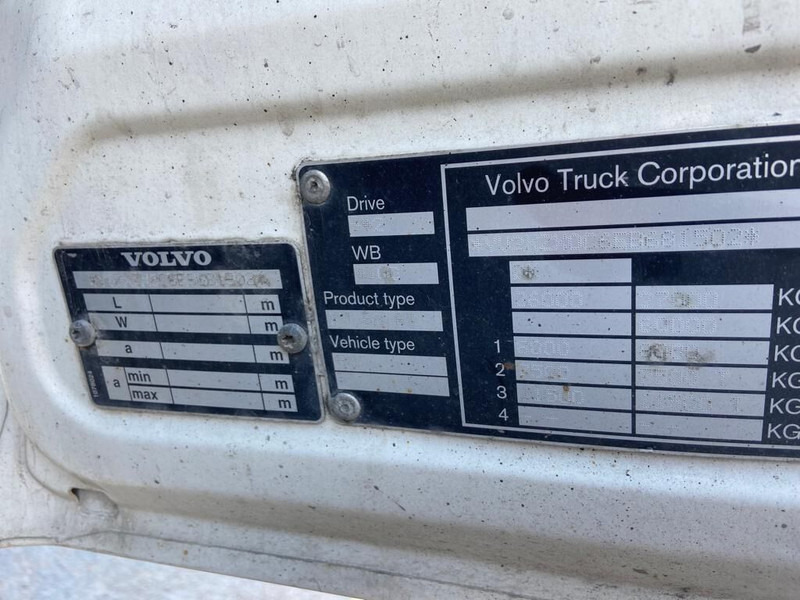 Tractor unit Volvo FM460: picture 7