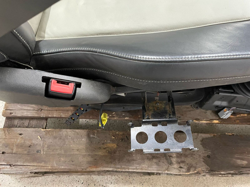 Volvo FH - Seat: picture 5 Volvo FH - Seat: picture 5