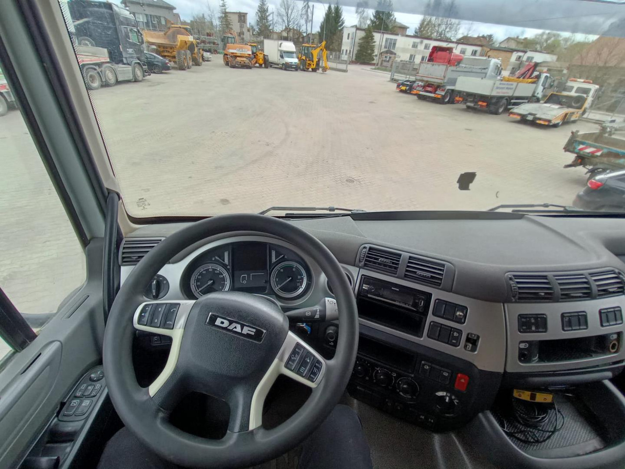 Tipper DAF CF510: picture 11