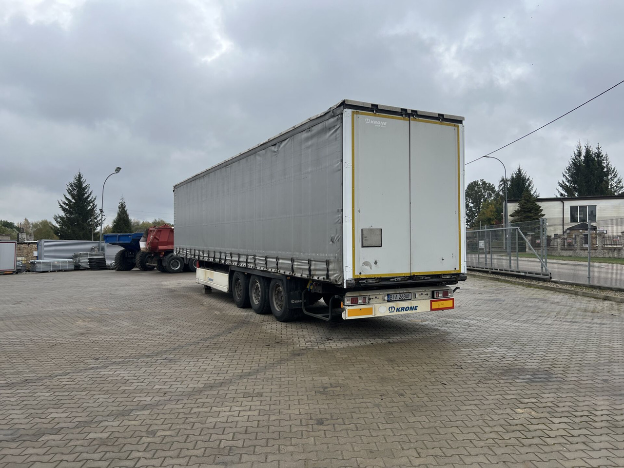 Naczepa ciężarowa KRONE - Curtainsider semi-trailer: picture 3 Naczepa ciężarowa KRONE - Curtainsider semi-trailer: picture 3