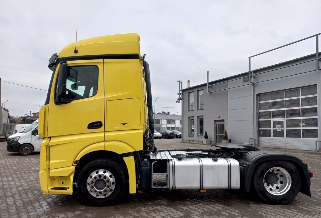 Tractor unit Mercedes-Benz ACTROS 1845 LS: picture 9