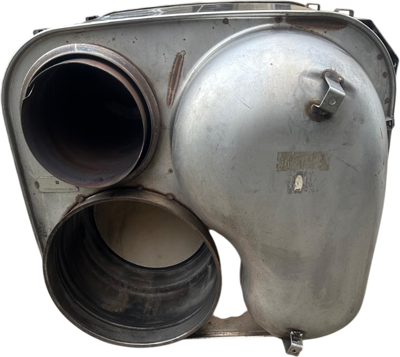 KATALYSATOR MAN TGX E6 VOOR FACELIFT GEREVISEERD + BORG | 81151036247 - Catalytic converter for Truck: picture 4 KATALYSATOR MAN TGX E6 VOOR FACELIFT GEREVISEERD + BORG | 81151036247 - Catalytic converter for Truck: picture 4