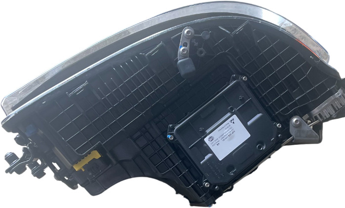SCANIA NGS LED KOPLAMP LINKERKANT NIEUW HELLA | 2674390H - Headlight for Truck: picture 4 SCANIA NGS LED KOPLAMP LINKERKANT NIEUW HELLA | 2674390H - Headlight for Truck: picture 4