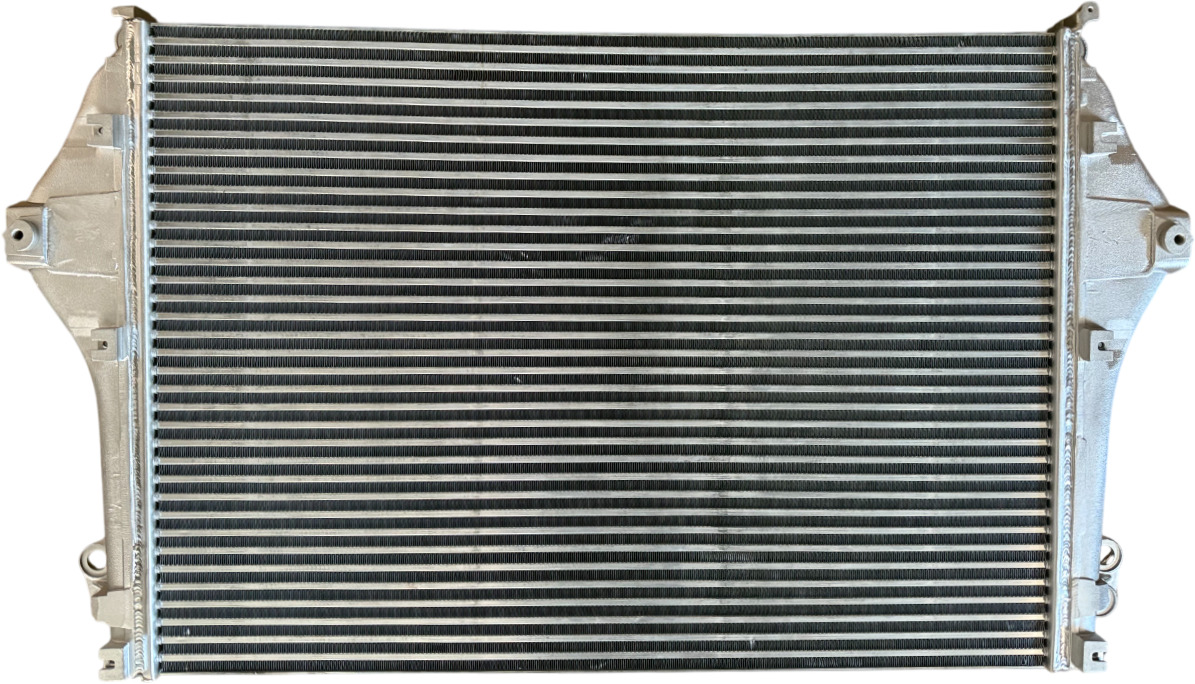 SCANIA R-SERIES 2016- INTERCOOLER GEREVISEERD + BORG 2433149REC - Cooling system for Truck: picture 2 SCANIA R-SERIES 2016- INTERCOOLER GEREVISEERD + BORG 2433149REC - Cooling system for Truck: picture 2