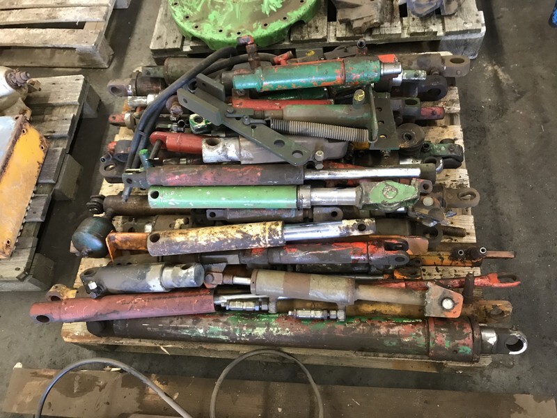 Grote partij hydraulische cilinders - Hydraulic cylinder for Agricultural machinery: picture 5 Grote partij hydraulische cilinders - Hydraulic cylinder for Agricultural machinery: picture 5