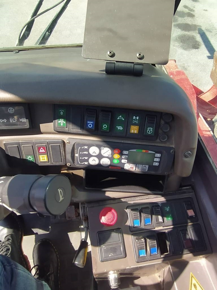 Manitou 1635 - Telescopic handler: picture 4 Manitou 1635 - Telescopic handler: picture 4