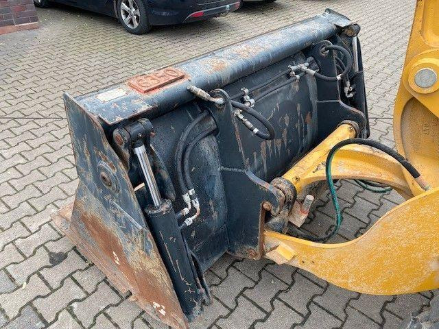 Wheel loader Caterpillar 906H: picture 14