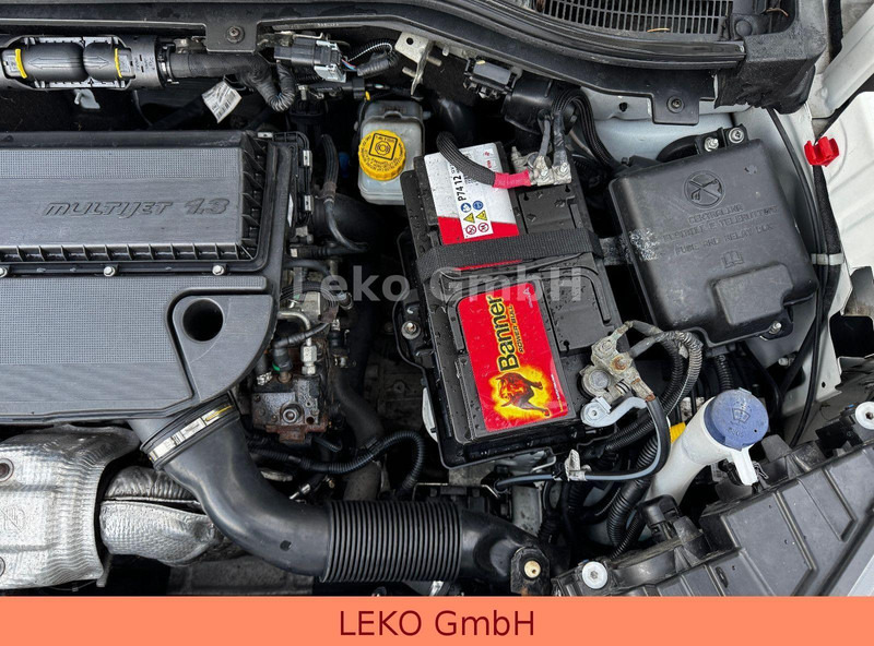 Small van Fiat Doblò 1,3: picture 14