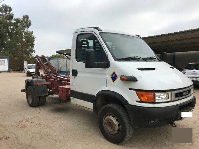 Iveco 65C15 - Hook lift truck: picture 1 Iveco 65C15 - Hook lift truck: picture 1