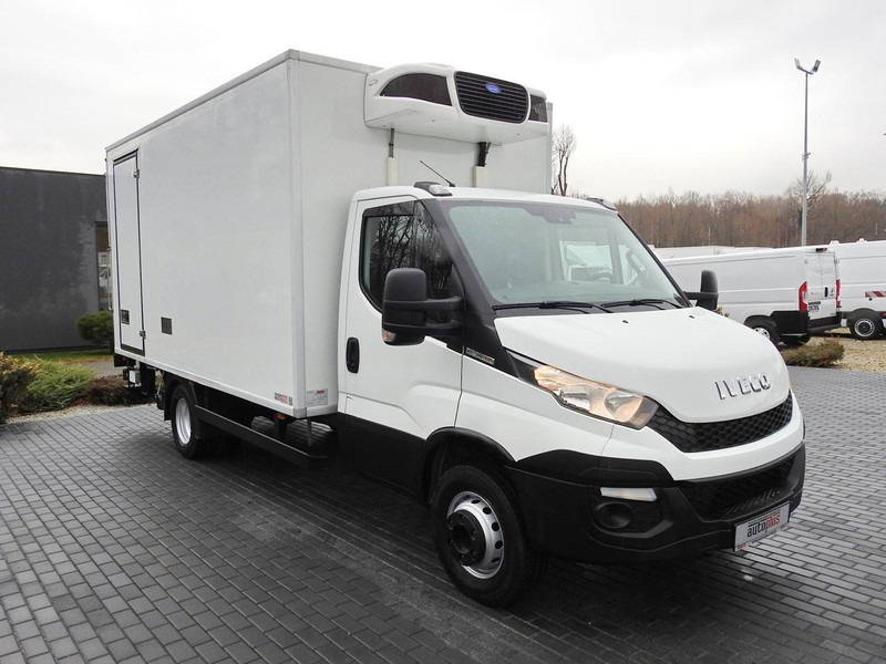 Iveco DAILY 70C17 CHŁODNIA 0*C WINDA 9 PALET ZASILANIE 230V TEMPOMAT K - Refrigerated van: picture 4 Iveco DAILY 70C17 CHŁODNIA 0*C WINDA 9 PALET ZASILANIE 230V TEMPOMAT K - Refrigerated van: picture 4