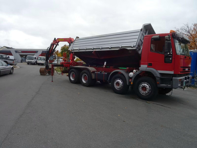 Iveco EuroTrakker 32.340 - 3 way tipper truck + crane - Tipper, Crane truck: picture 3 Iveco EuroTrakker 32.340 - 3 way tipper truck + crane - Tipper, Crane truck: picture 3