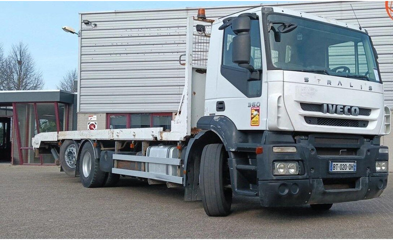 Iveco TGA 33.480 - Machine transporter - Autotransporter truck: picture 3 Iveco TGA 33.480 - Machine transporter - Autotransporter truck: picture 3