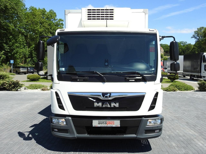 MAN TGL 10.180 KONTENER CHŁODNIA -20*C 11 PALET ZASILANIE 230V KLIMA - Refrigerator truck: picture 5 MAN TGL 10.180 KONTENER CHŁODNIA -20*C 11 PALET ZASILANIE 230V KLIMA - Refrigerator truck: picture 5