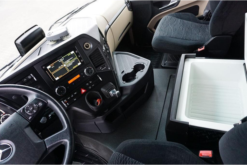 Leasing of Mercedes-Benz ACTROS / 2645 / E 6 / KONTENER + WINDA / 22 PALETY / ŁAD. 13 467 Mercedes-Benz ACTROS / 2645 / E 6 / KONTENER + WINDA / 22 PALETY / ŁAD. 13 467: picture 9 Leasing of Mercedes-Benz ACTROS / 2645 / E 6 / KONTENER + WINDA / 22 PALETY / ŁAD. 13 467 Mercedes-Benz ACTROS / 2645 / E 6 / KONTENER + WINDA / 22 PALETY / ŁAD. 13 467: picture 9