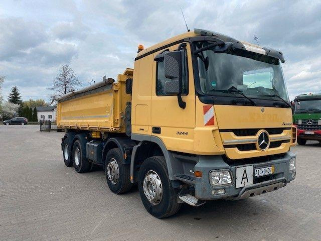 Mercedes-Benz ACTROS 3244 MP3 - Tipper: picture 4 Mercedes-Benz ACTROS 3244 MP3 - Tipper: picture 4