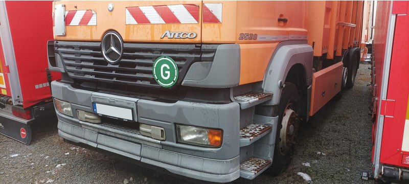 Mercedes-Benz ATEGO 2528 2628 ZOELLER MEDIUM Garbage Truck - Garbage truck: picture 1 Mercedes-Benz ATEGO 2528 2628 ZOELLER MEDIUM Garbage Truck - Garbage truck: picture 1