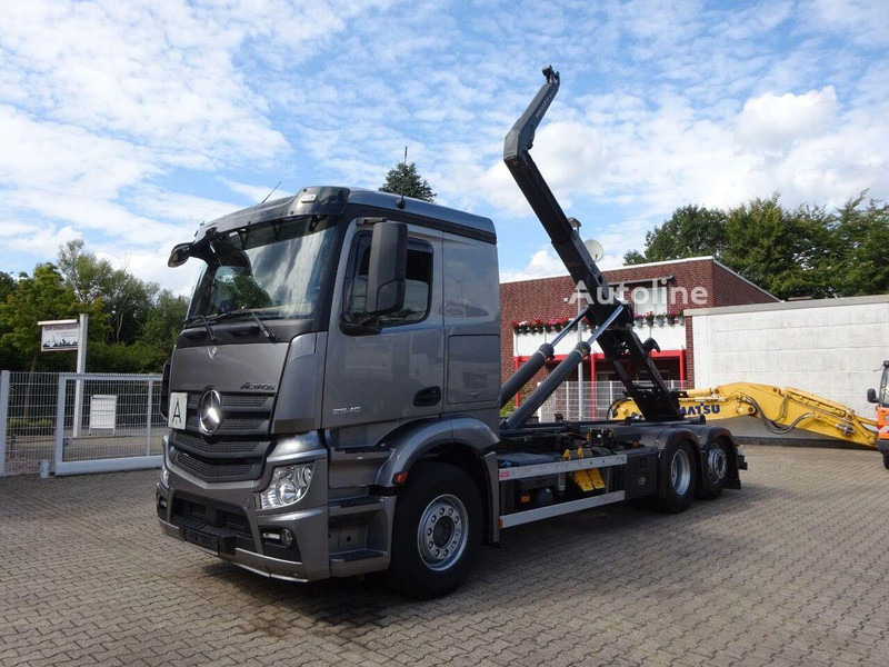 Mercedes-Benz Actros 2545 Hook lift truck 6x2 - Hook lift truck, Crane truck: picture 2 Mercedes-Benz Actros 2545 Hook lift truck 6x2 - Hook lift truck, Crane truck: picture 2