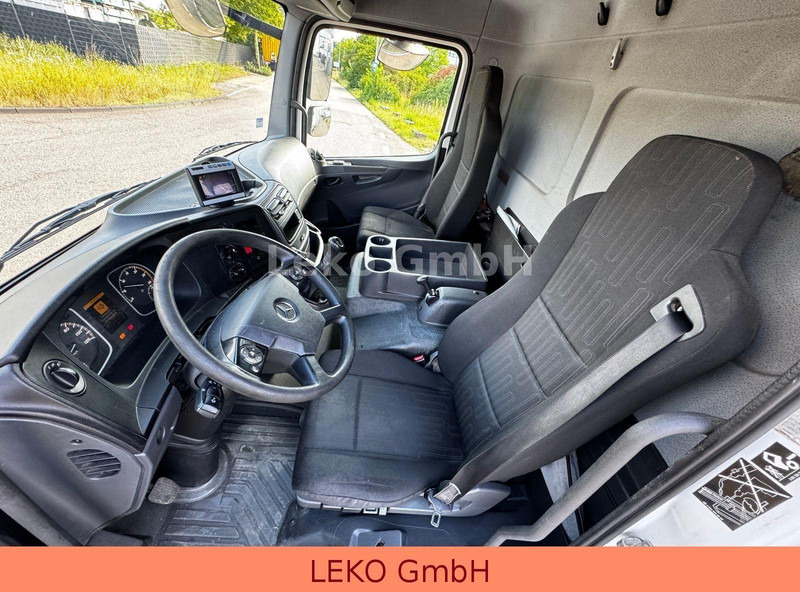 Refrigerator truck Mercedes-Benz Atego 1218: picture 18