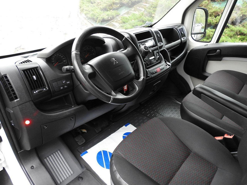 Peugeot BOXER PLANDEKA WINDA 8 PALET WEBASTO KLIMATYZACJA LEDY 165KM [ - Box truck: picture 2 Peugeot BOXER PLANDEKA WINDA 8 PALET WEBASTO KLIMATYZACJA LEDY 165KM [ - Box truck: picture 2