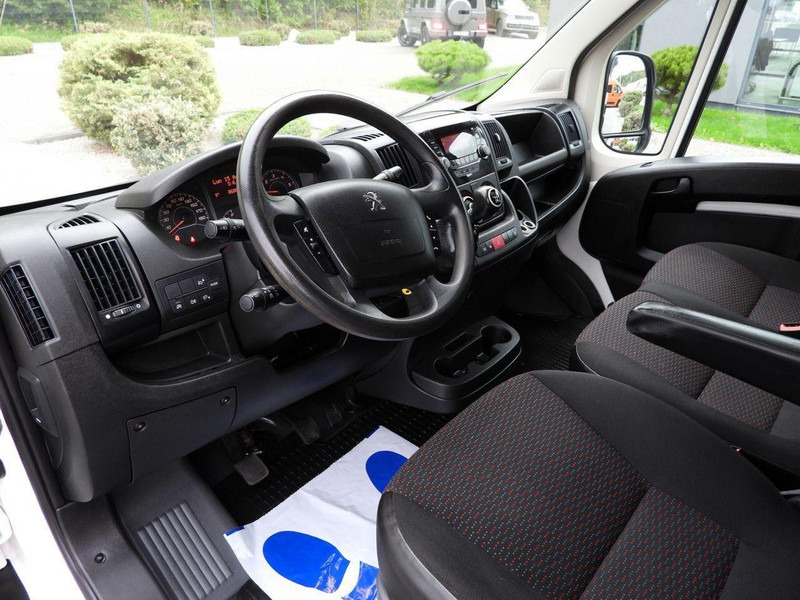 Peugeot BOXER SKRZYNIA PODWÓJNA KABINA DOKA 7 MIEJSC TEMPOMAT KLIMATYZAC - Flatbed van, Combi van: picture 2 Peugeot BOXER SKRZYNIA PODWÓJNA KABINA DOKA 7 MIEJSC TEMPOMAT KLIMATYZAC - Flatbed van, Combi van: picture 2