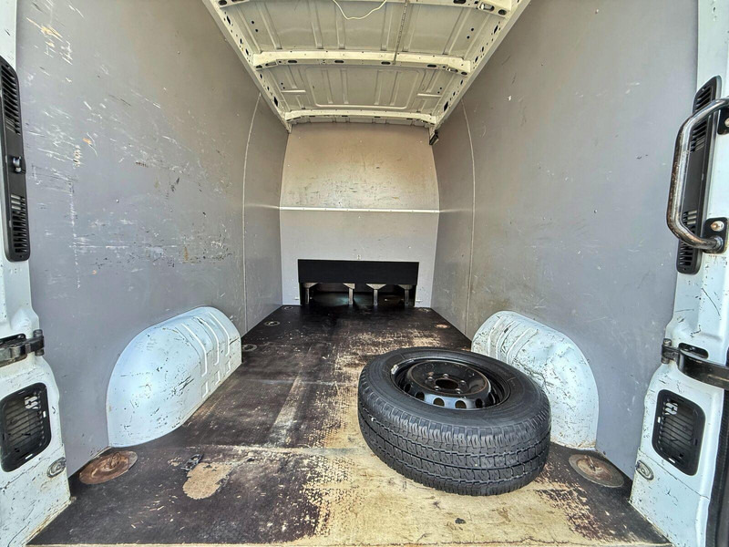 Minibus, Passenger van Renault Master 135 DCI L3H2: picture 6