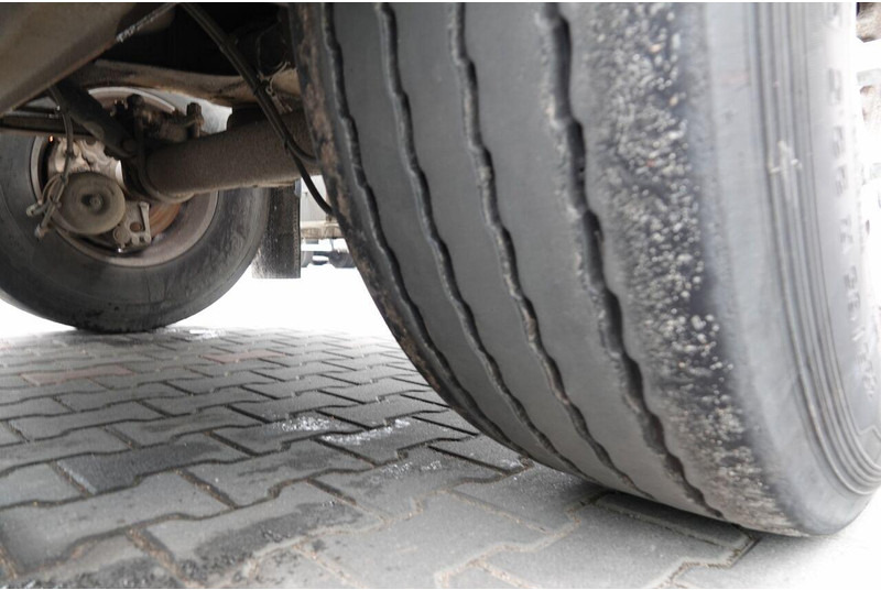 Silo semi-trailer for transportation of cement SPITZER CEMENTONACZEPA / 37 000 L / SILOS / 3 KOMORY / OSIE SAF / ALUFEL: picture 19 Silo semi-trailer for transportation of cement SPITZER CEMENTONACZEPA / 37 000 L / SILOS / 3 KOMORY / OSIE SAF / ALUFEL: picture 19