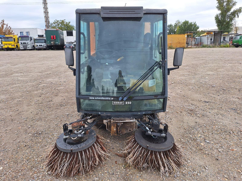 Schmidt Swingo 250 - Sweeper - Road sweeper: picture 2 Schmidt Swingo 250 - Sweeper - Road sweeper: picture 2